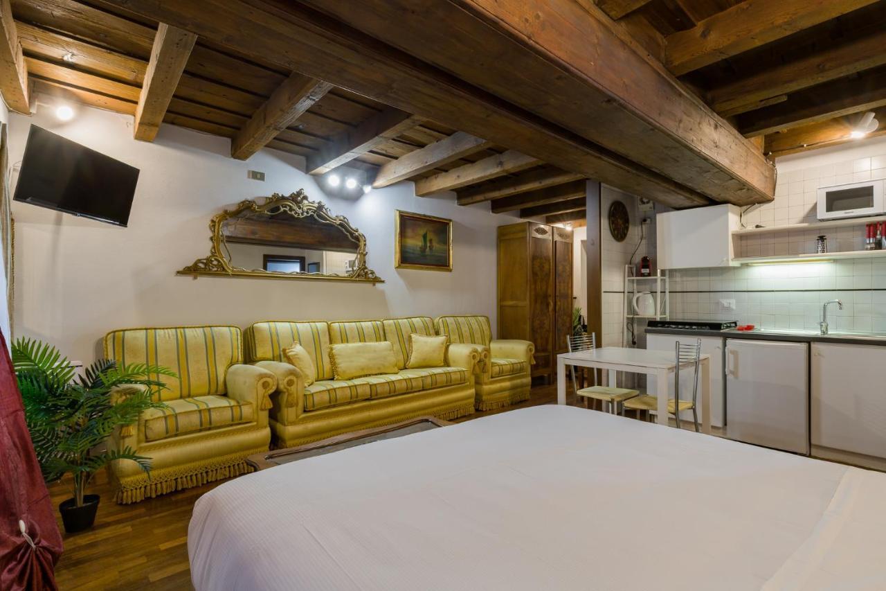 Leoncin D'Oro Apartment Verona Ngoại thất bức ảnh